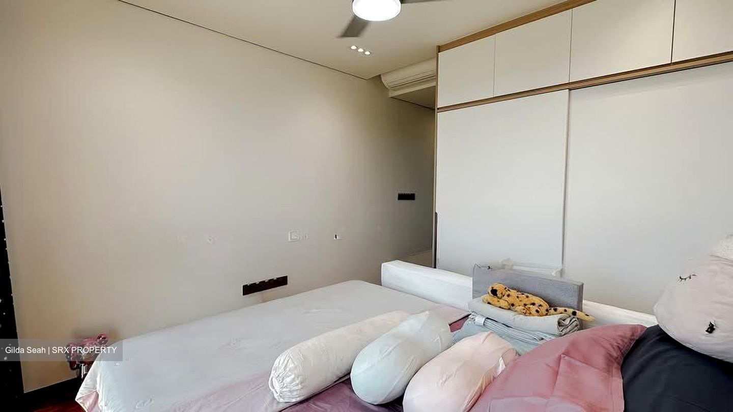 Frankel Estate (D15), Terrace #545955341